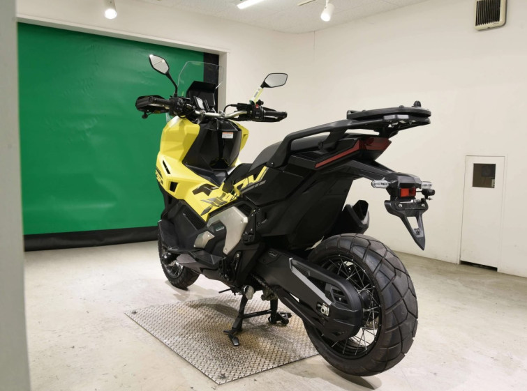 Мотоцикл Honda X-ADV750-2 з пробігом 1151 km