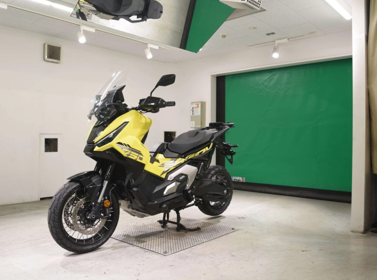 Мотоцикл Honda X-ADV750-2 з пробігом 1151 km