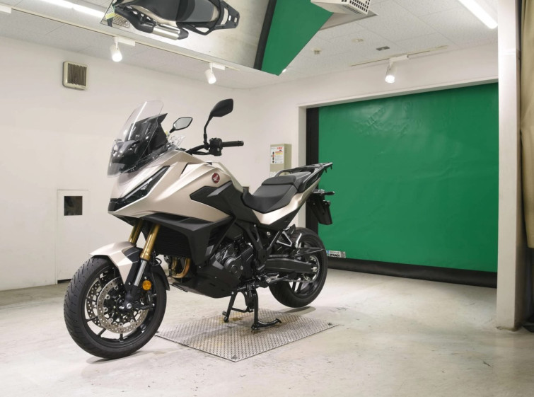 Мотоцикл Honda NT1100 з пробігом 36 km