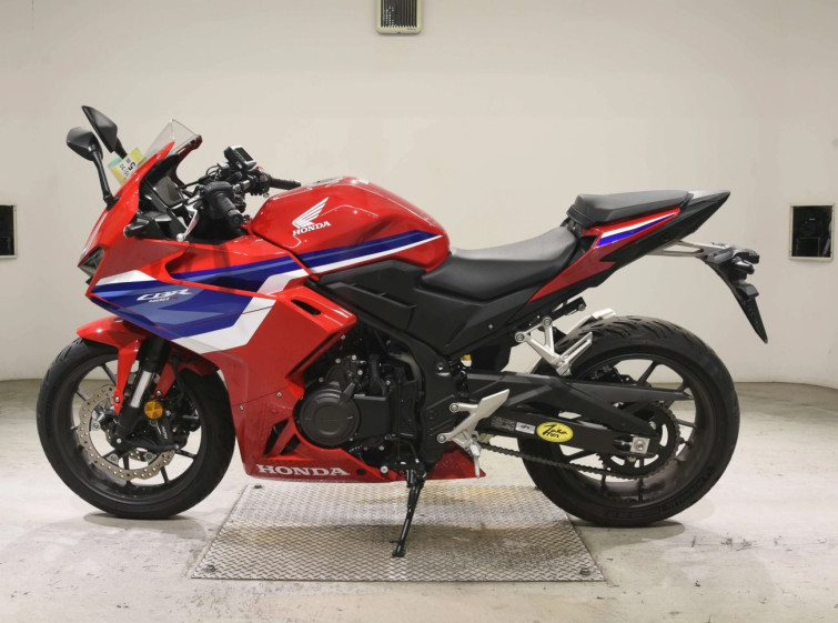 Мотоцикл Honda CBR400R-3 с пробегом 4392 km