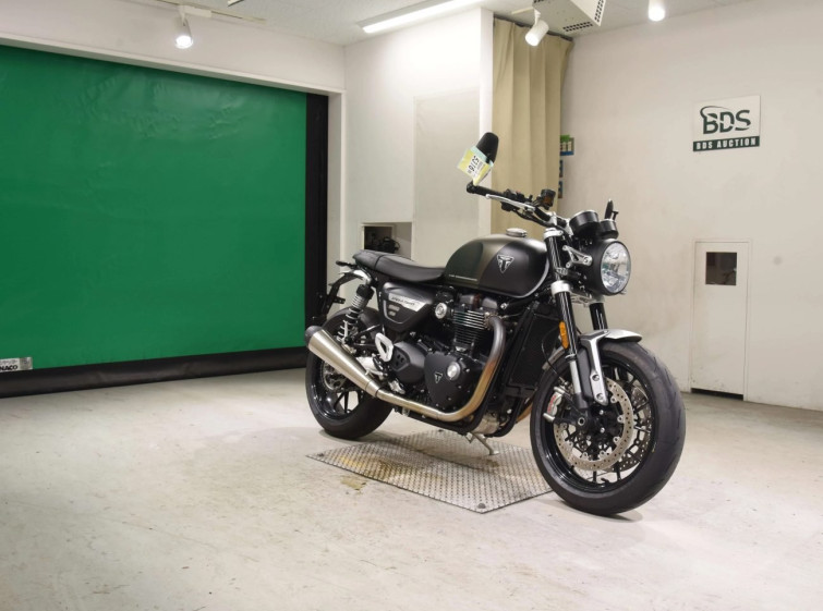 Мотоцикл Triumph SPEED TWIN з пробігом 7073 km