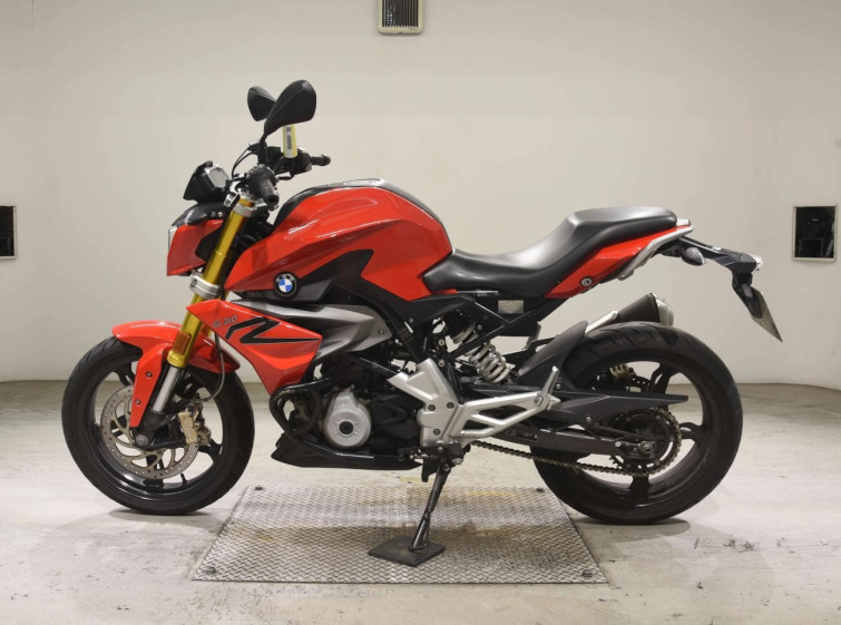 Мотоцикл BMW G310R з пробігом 33964 km
