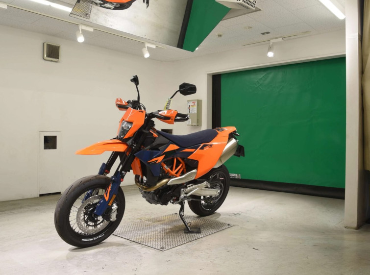 Мотоцикл KTM 690 SMC R