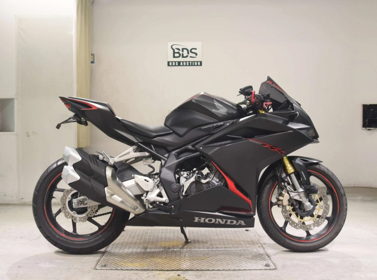 Мотоцикл Honda CBR250RR с пробегом 11331 km