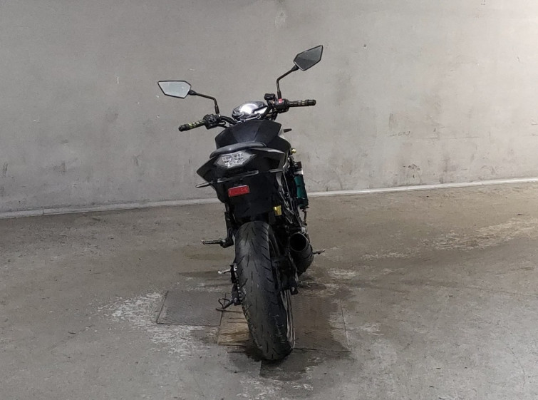 Мотоцикл Kawasaki Z250 з пробігом 32687 km