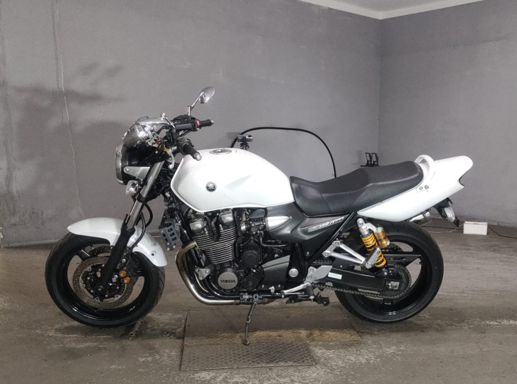 Мотоцикл Yamaha XJR1300 с пробегом 26371 km