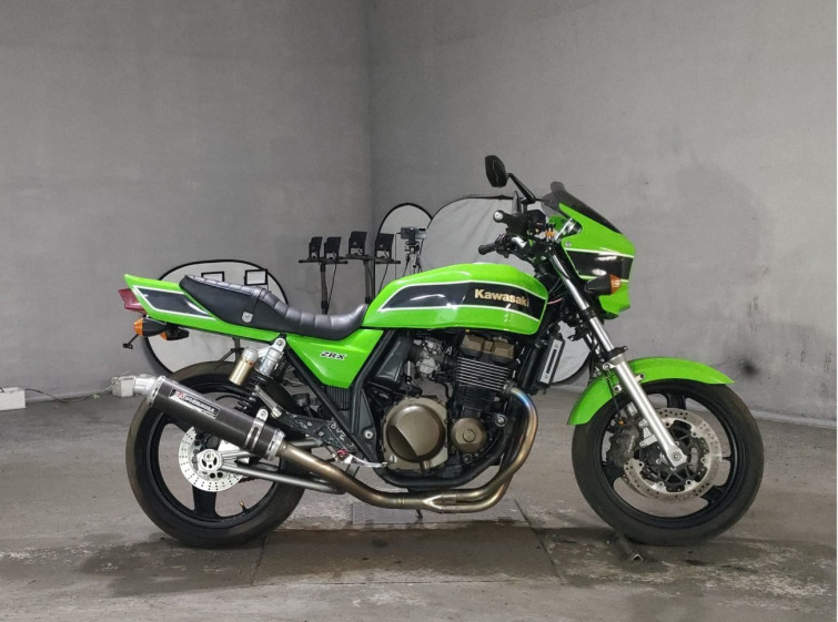 Мотоцикл Kawasaki ZRX400 з пробігом 8525 km