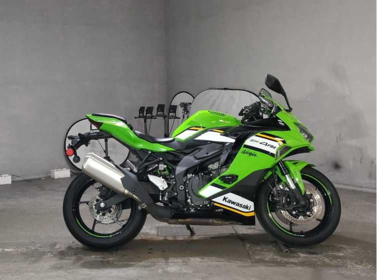Мотоцикл Kawasaki NINJA ZX-4RR с пробегом 13243 km