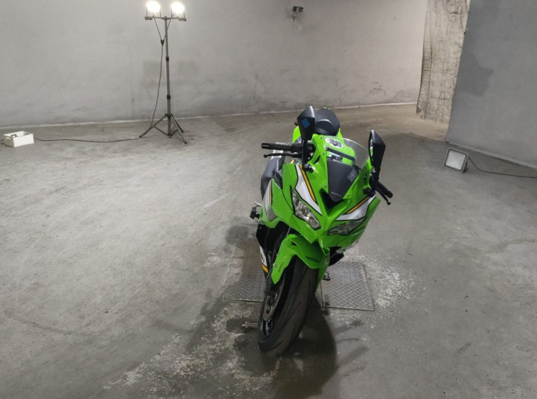 Мотоцикл Kawasaki NINJA ZX-4RR с пробегом 13243 km