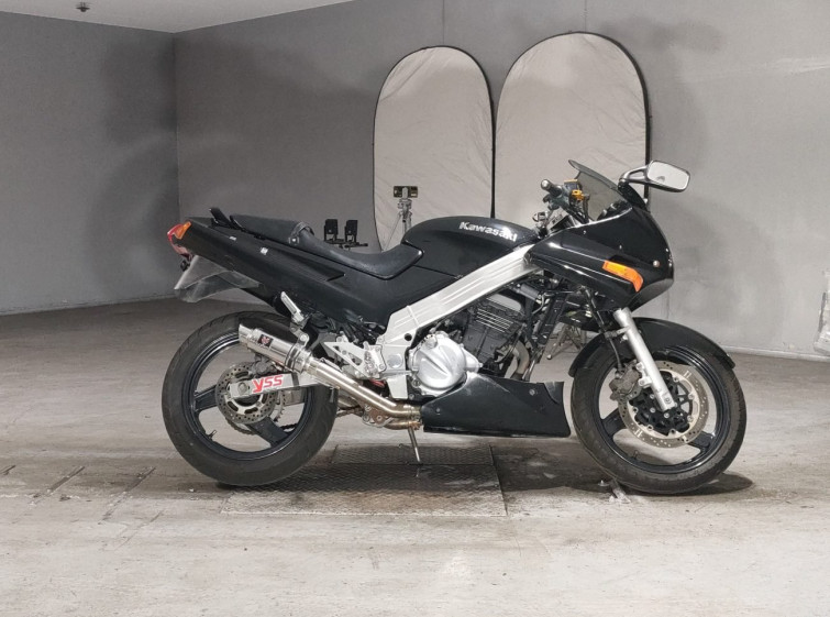 Мотоцикл Kawasaki ZZ-R250 з пробігом 58052 km