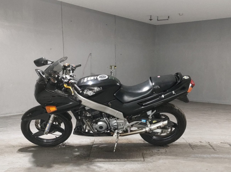 Мотоцикл Kawasaki ZZ-R250 з пробігом 58052 km