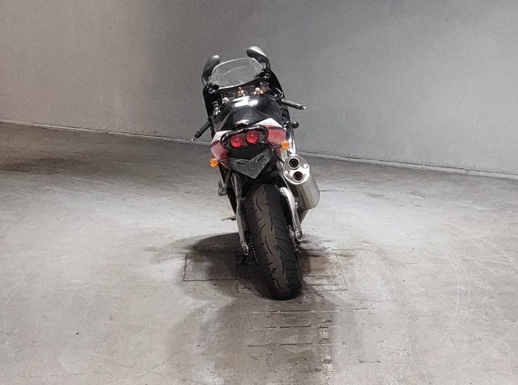 Мотоцикл Aprilia RSV1000 MILLE с пробегом 45136 km