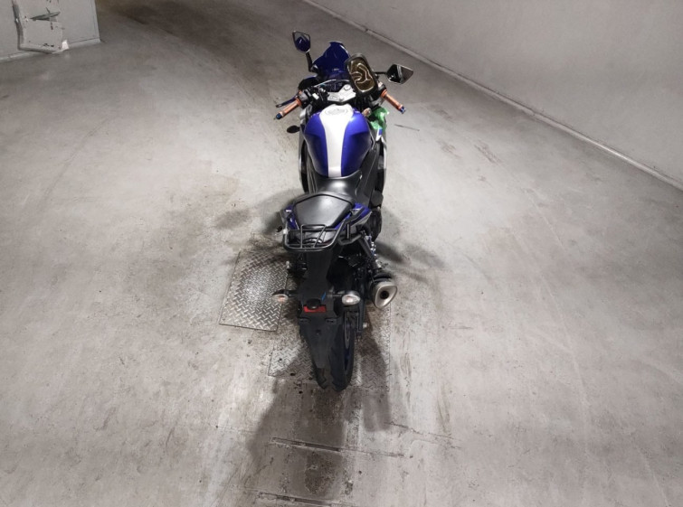 Мотоцикл Yamaha YZF-R25 з пробігом 49849 km