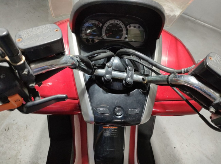 Мотоцикл Yamaha MAJESTY250