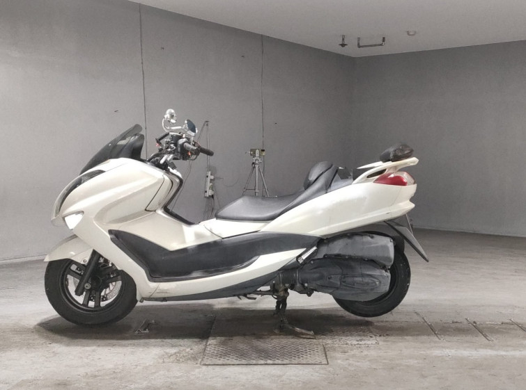 Мотоцикл Yamaha MAJESTY250 с пробегом 57092 km