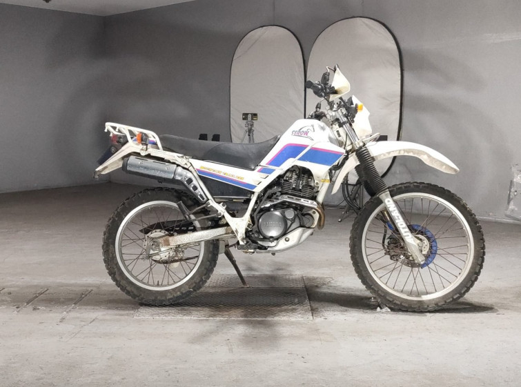 Мотоцикл Yamaha ｾﾛｰ225 з пробігом 56408 km