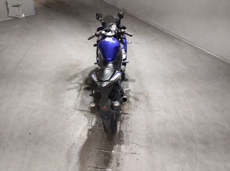 Мотоцикл Yamaha YZF-R25 с пробегом 24795 km