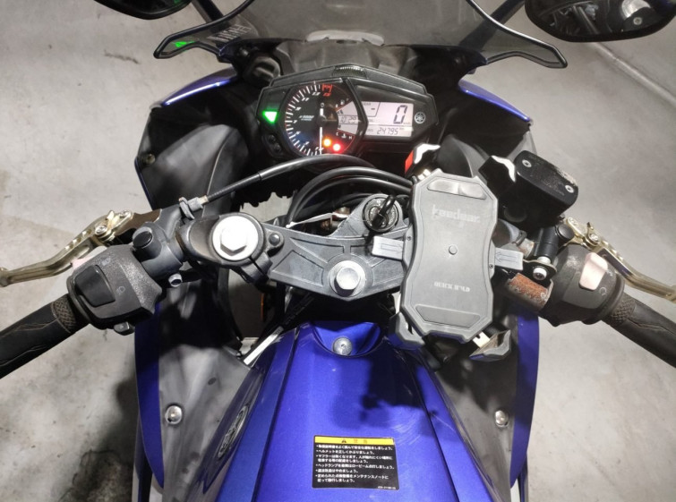 Мотоцикл Yamaha YZF-R25 с пробегом 24795 km