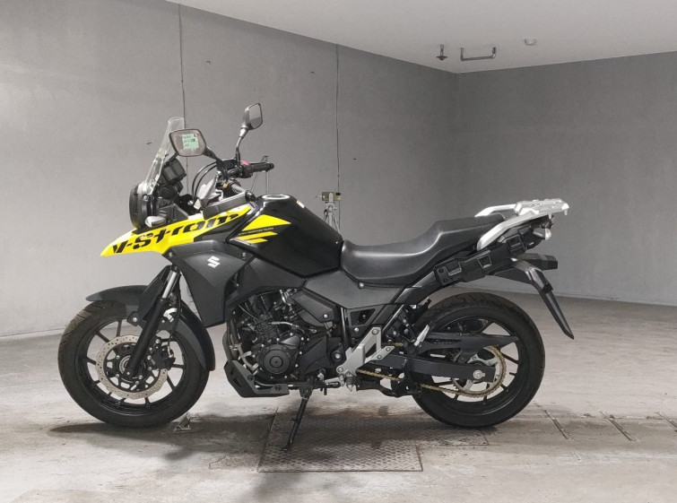Мотоцикл Suzuki V-STROM DL250 с пробегом 14687 km