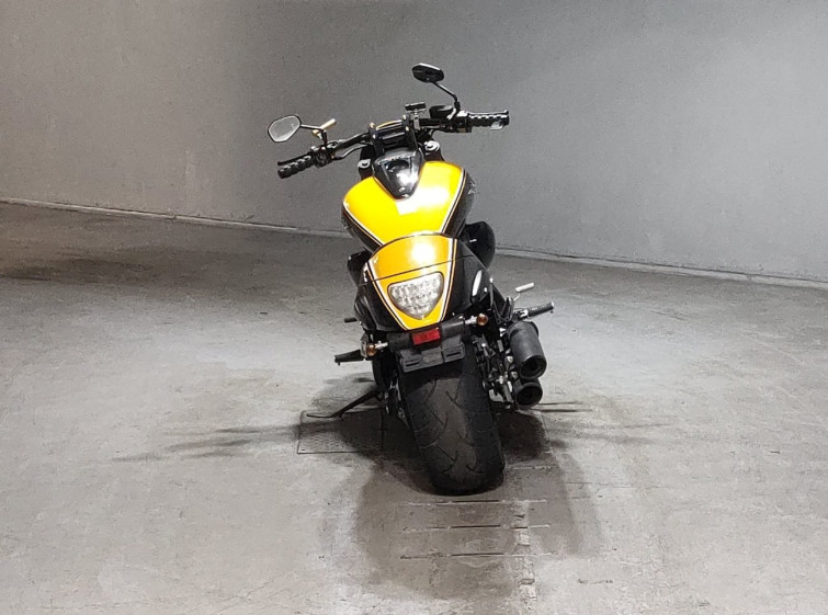Мотоцикл Suzuki BOULEVARD M109R с пробегом 11022 m