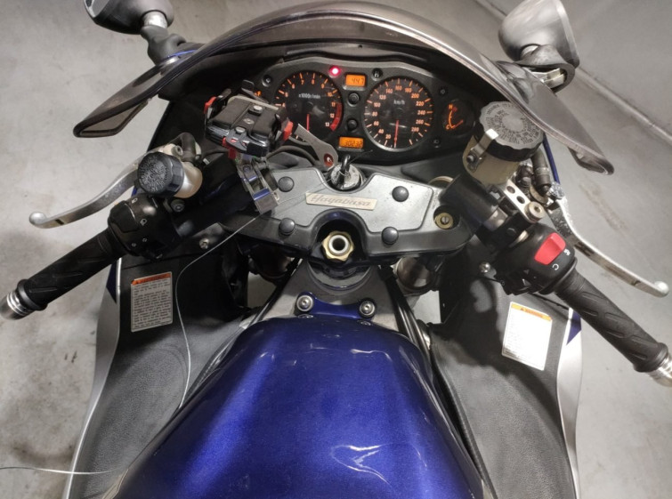 Мотоцикл Suzuki GSX1300R HAYABUSA с пробегом 30232 km