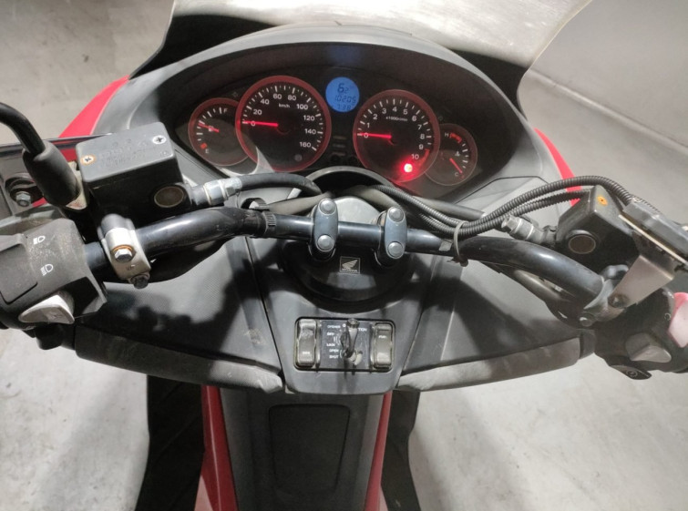 Мотоцикл Honda FORZASI з пробігом 10205 km