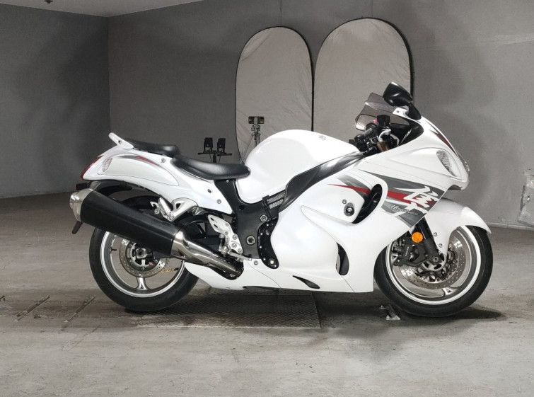 Мотоцикл Suzuki GSX1300R HAYABUSA з пробігом 18990 m