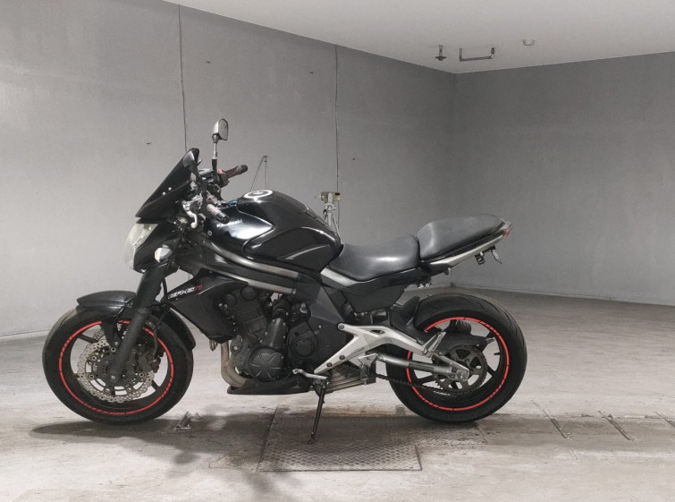 Мотоцикл Kawasaki ER-6N з пробігом 70642 km