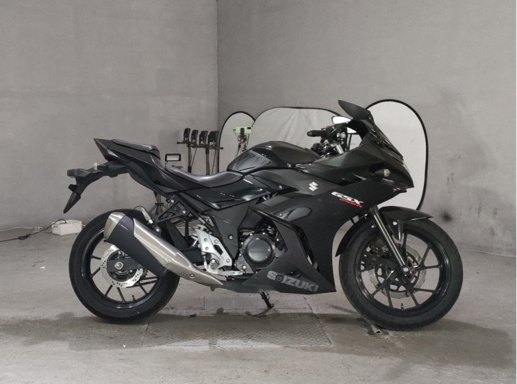 Мотоцикл Suzuki GSX250R з пробігом 28071 km