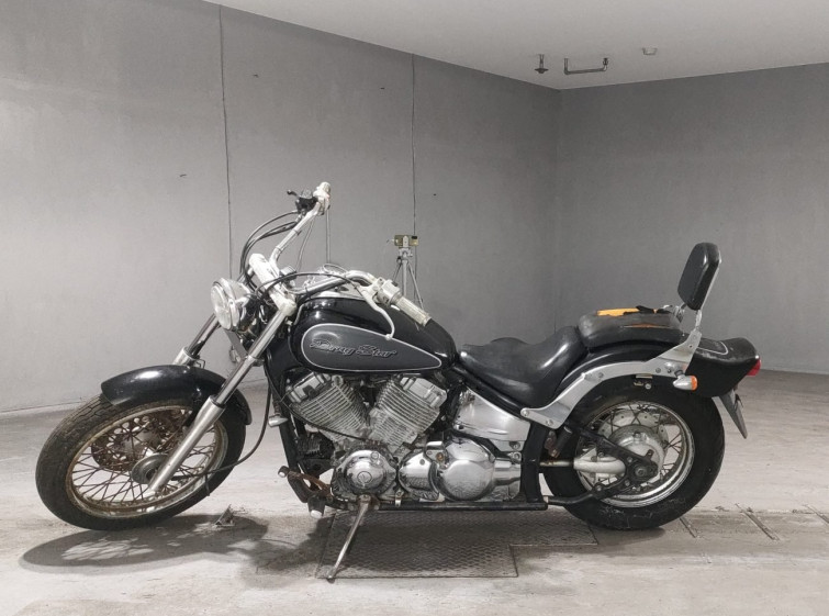 Мотоцикл Yamaha DRAGSTAR XVS400 з пробігом 50304 km
