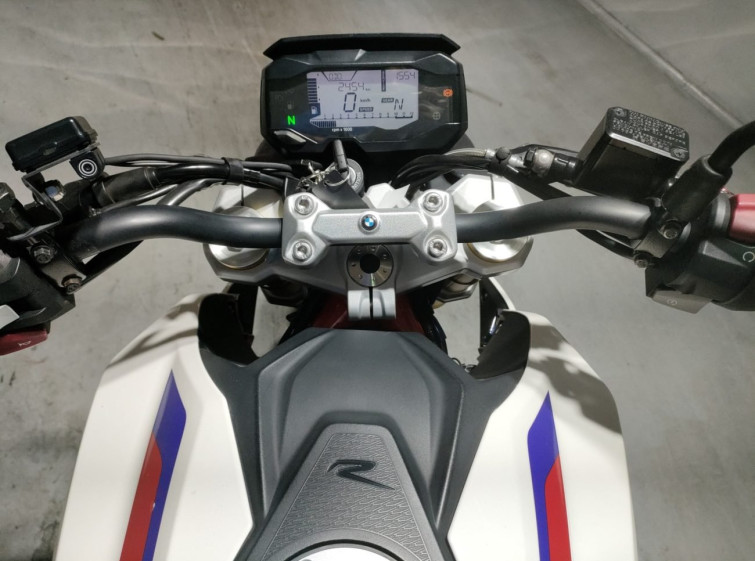 Мотоцикл BMW G310R с пробегом 2454 km