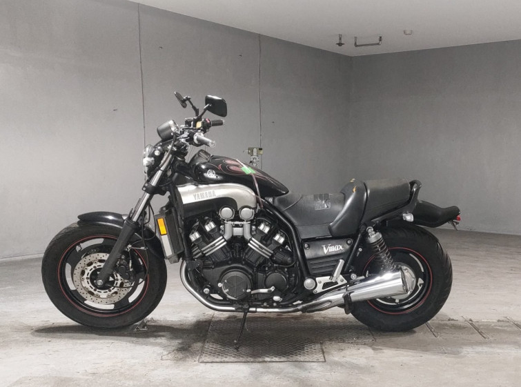 Мотоцикл Yamaha V-MAX1200 з пробігом 4159 km