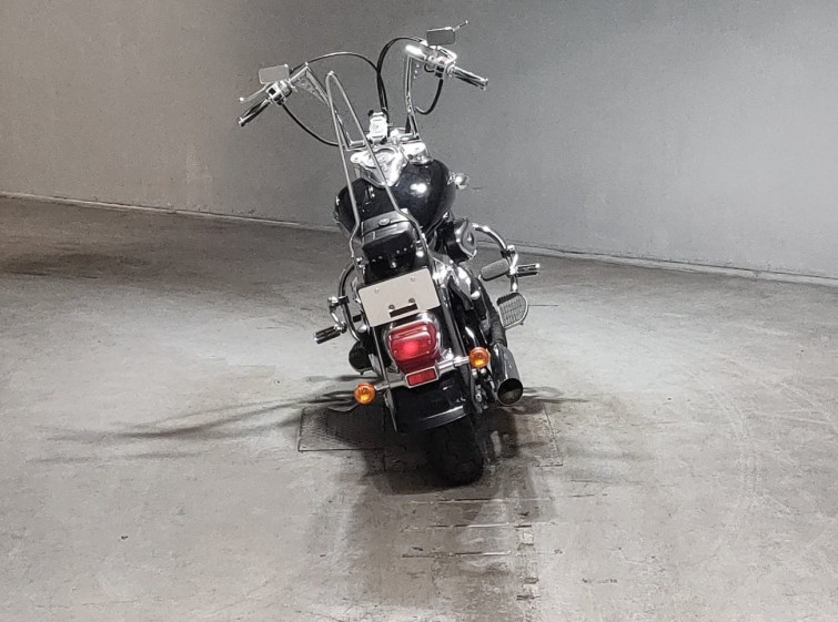 Мотоцикл Suzuki INTRUDER 400 CLASSIC с пробегом 23140 km