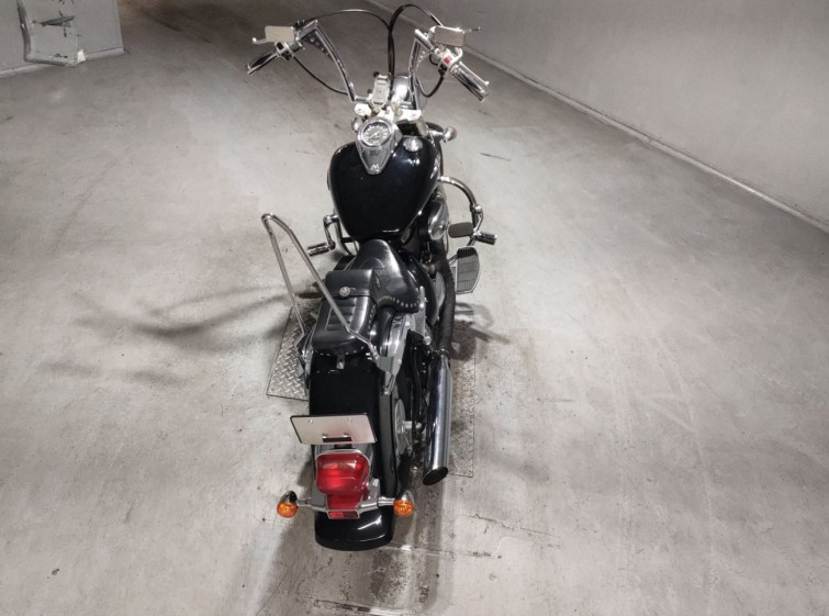 Мотоцикл Suzuki INTRUDER 400 CLASSIC с пробегом 23140 km