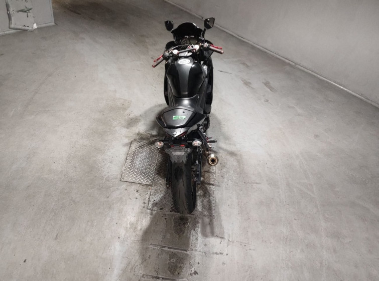 Мотоцикл Yamaha YZF-R25 с пробегом 26410 km