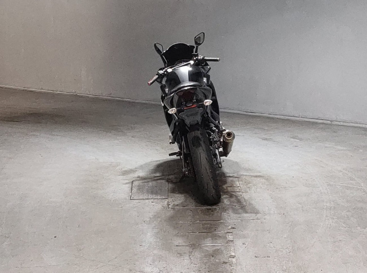 Мотоцикл Yamaha YZF-R25 с пробегом 26410 km