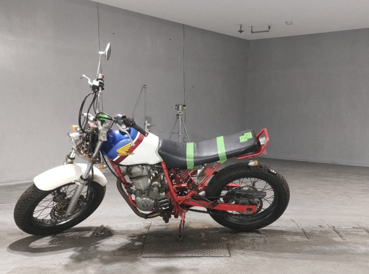 Мотоцикл Honda FTR223 с пробегом 11995 km