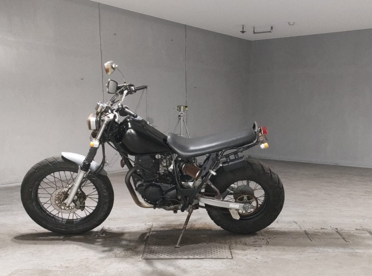 Мотоцикл Yamaha TW200 с пробегом 17521 km