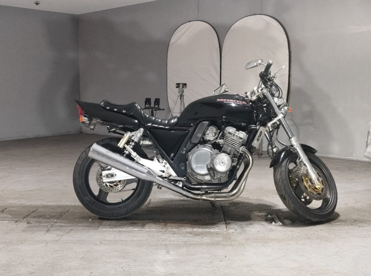 Мотоцикл Honda CB400SF з пробігом 4087 km