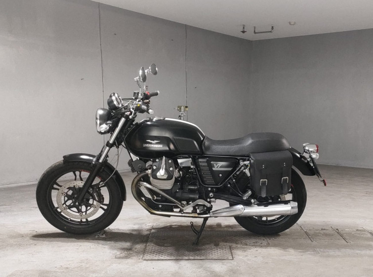 Мотоцикл Moto Guzzi V7 STONE с пробегом 40827 km