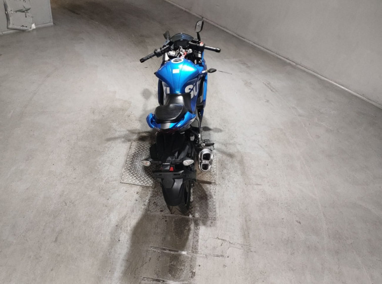 Мотоцикл Suzuki GIXXER250SF с пробегом 61984 km