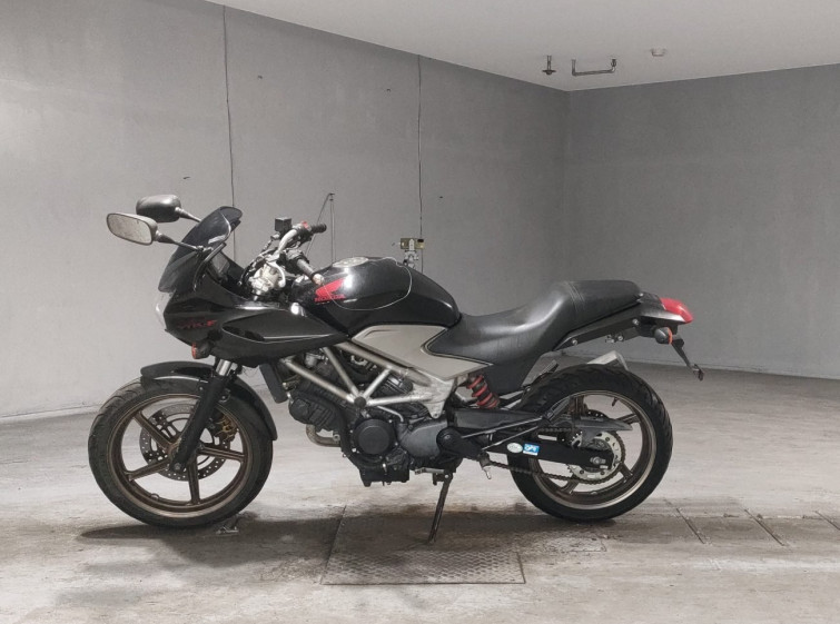 Мотоцикл Honda VTR250F з пробігом 118884 km