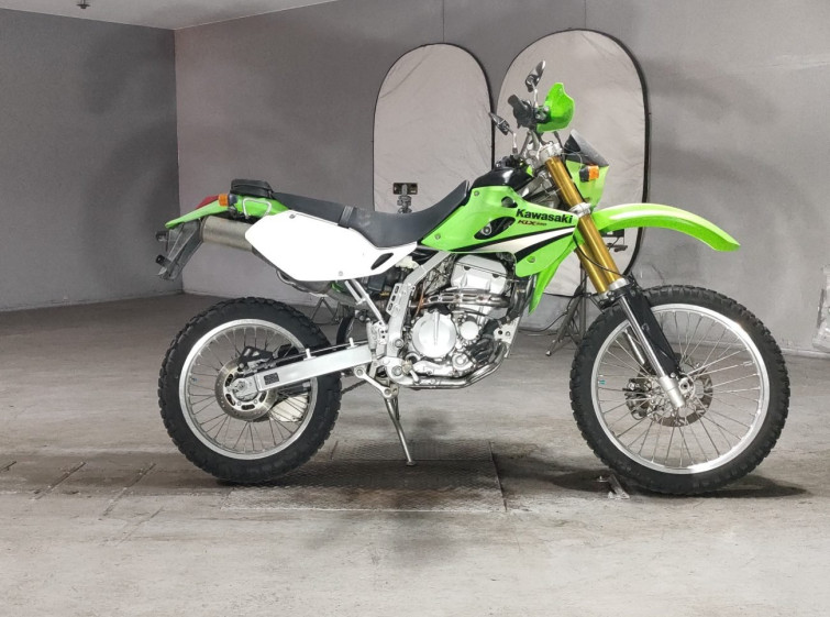Мотоцикл Kawasaki KLX250 с пробегом 13728 km