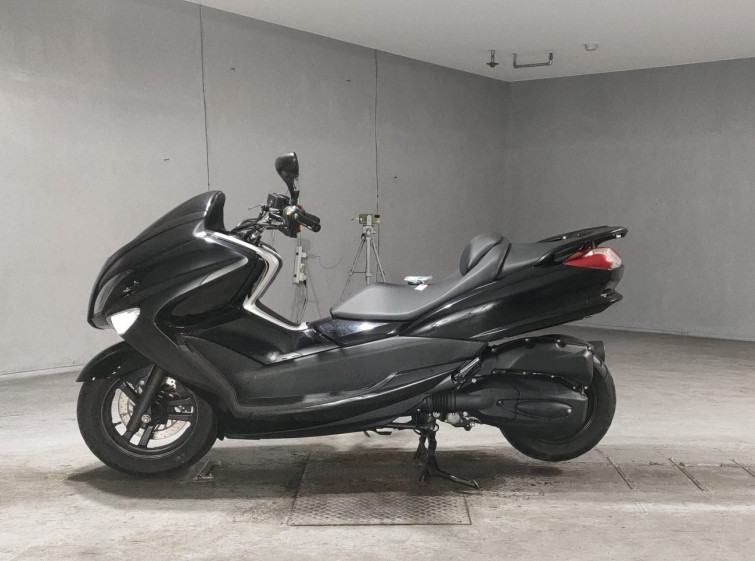Мотоцикл Yamaha MAJESTY250 с пробегом 9445 km