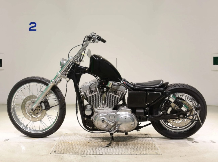 Мотоцикл HD SPORTSTER XLH883 з пробігом 1916 km