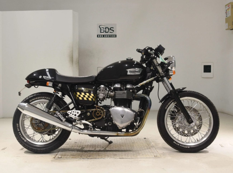 Мотоцикл Triumph THRUXTON900 с пробегом 16479 km