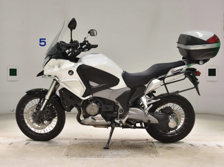 Мотоцикл Honda VFR1200X CROSSTOURER с пробегом 14322 km