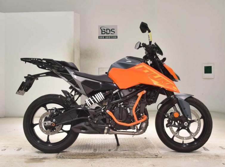 Мотоцикл KTM 250 DUKE с пробегом 7852 km