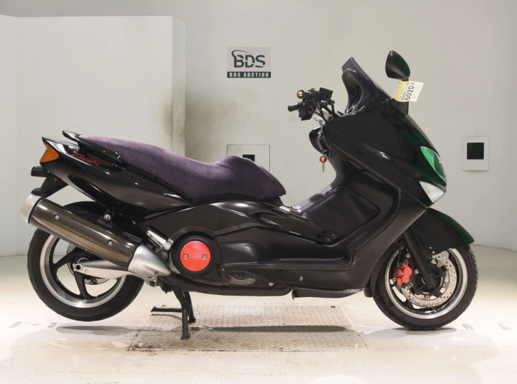 Мотоцикл Yamaha T-MAX500 с пробегом 35090 km