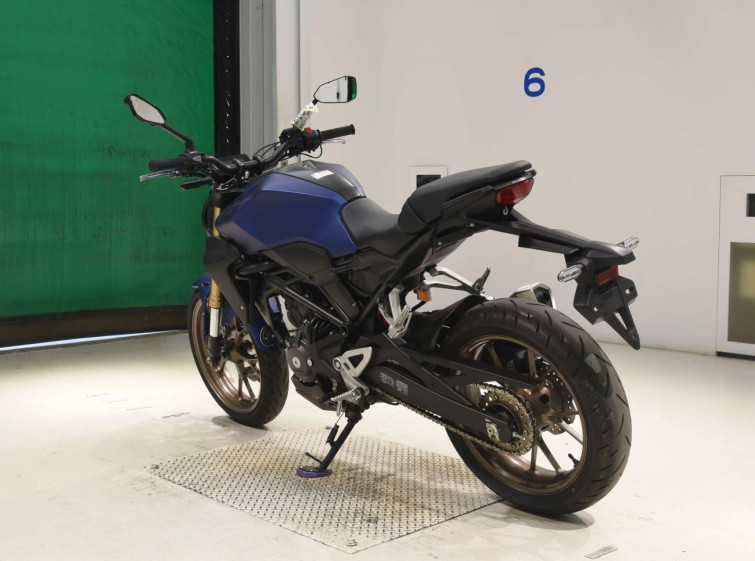 Мотоцикл Honda CB250R